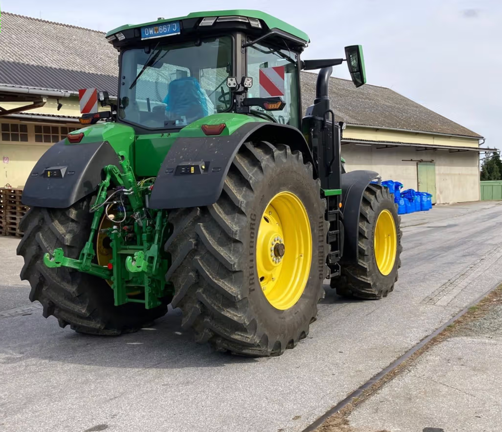 John Deere 7R 330 - Image 2