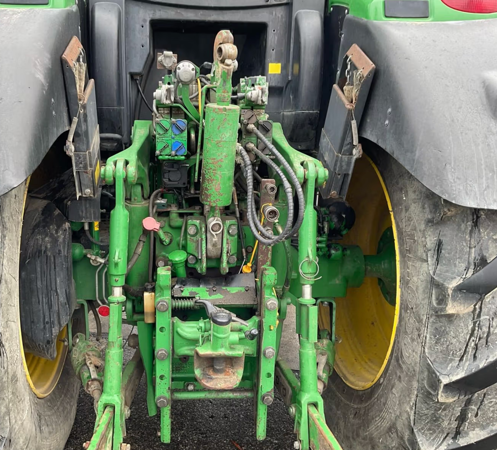 John Deere 6210 R - Image 8