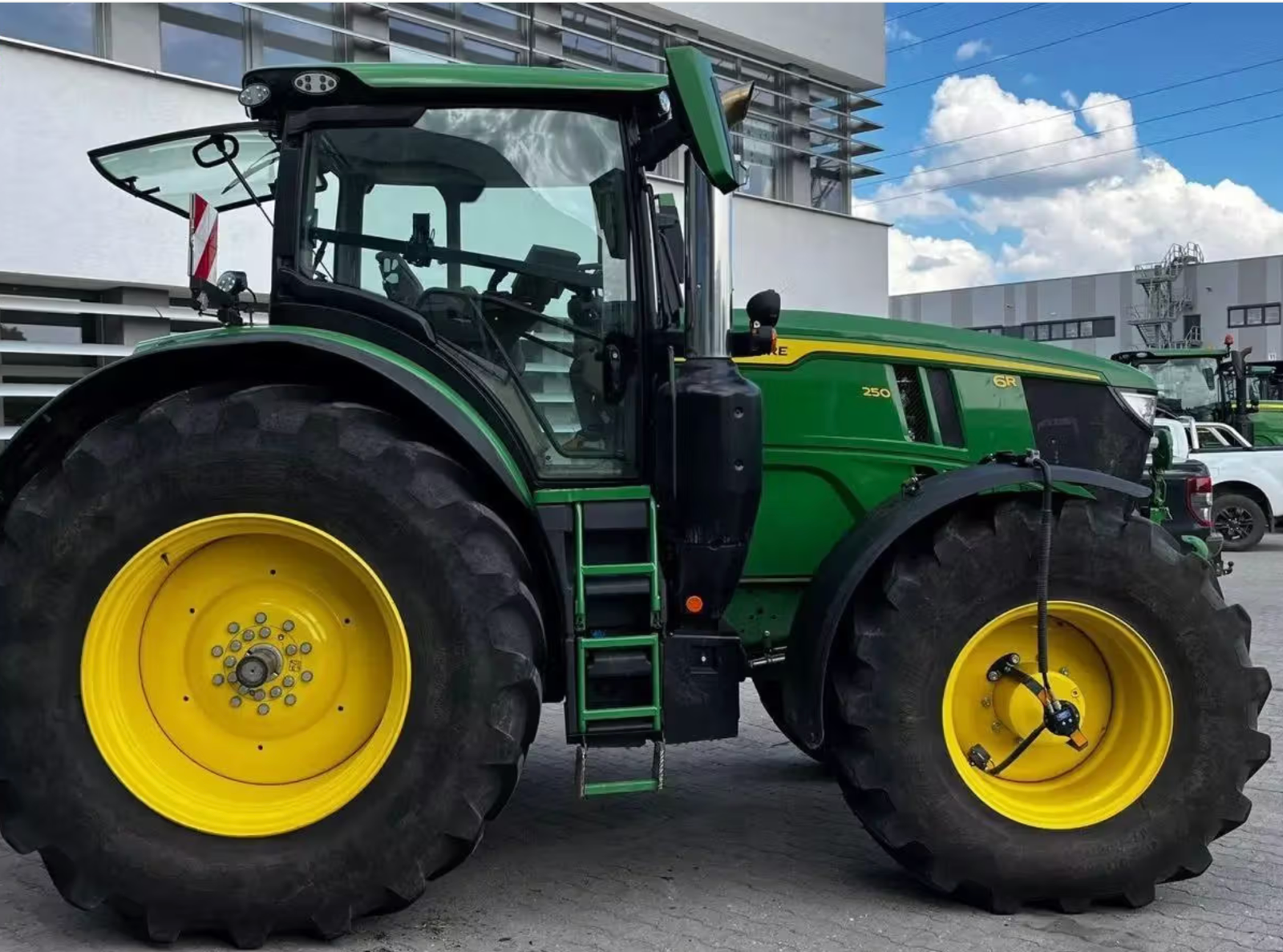 John Deere 6R 250 - Image 4