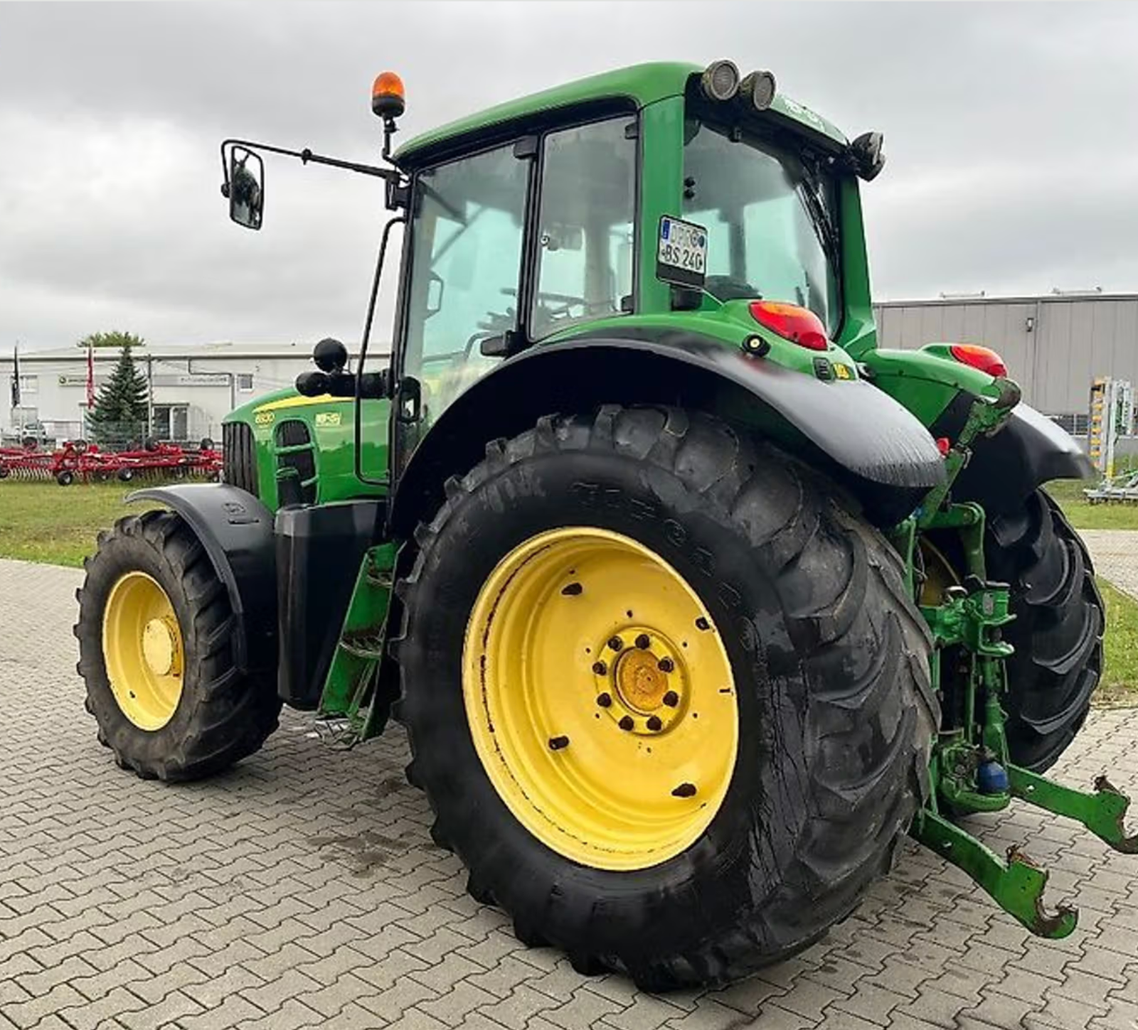 John Deere 6930 Premium - Image 2