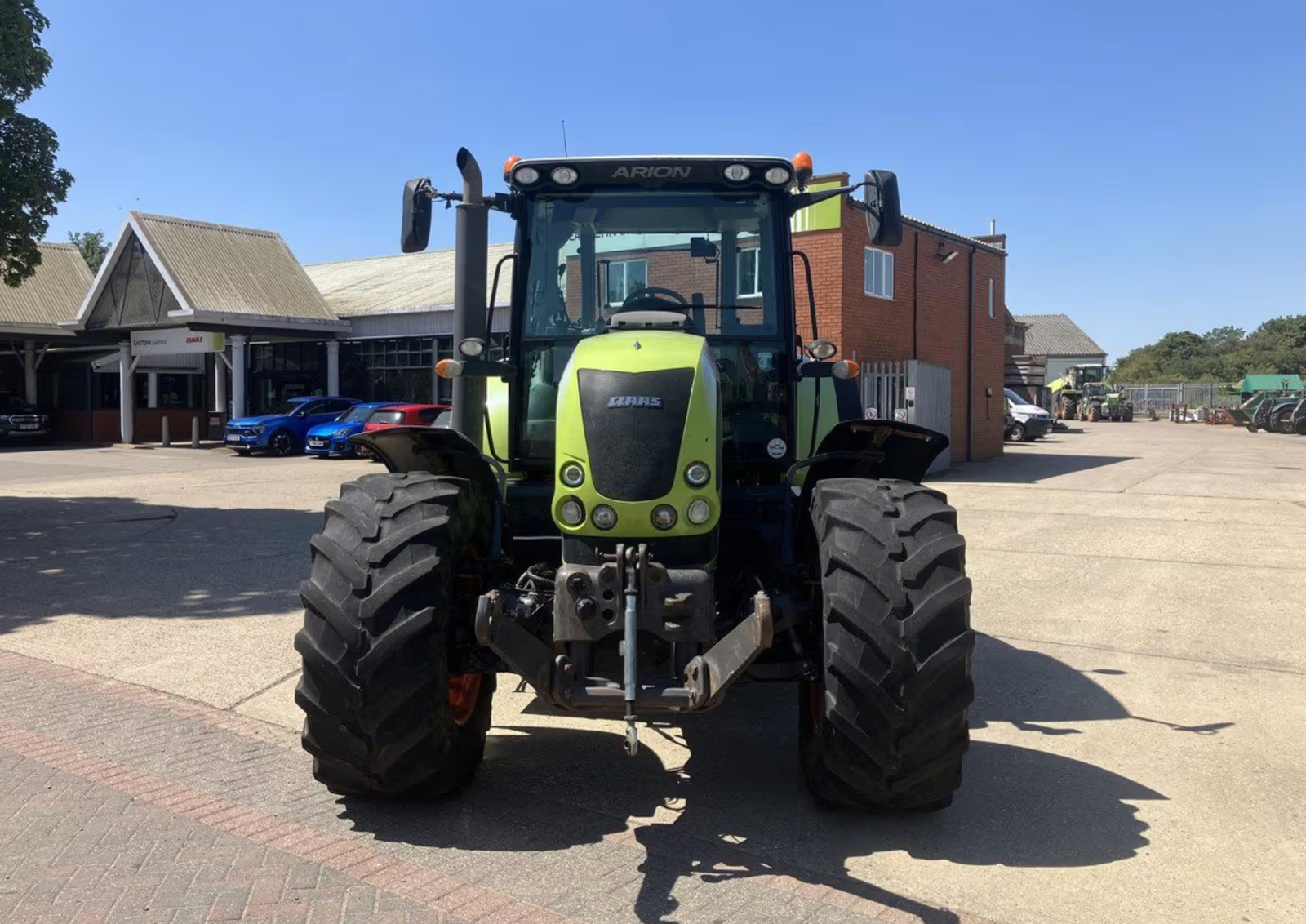 Claas Arion 640 tractor