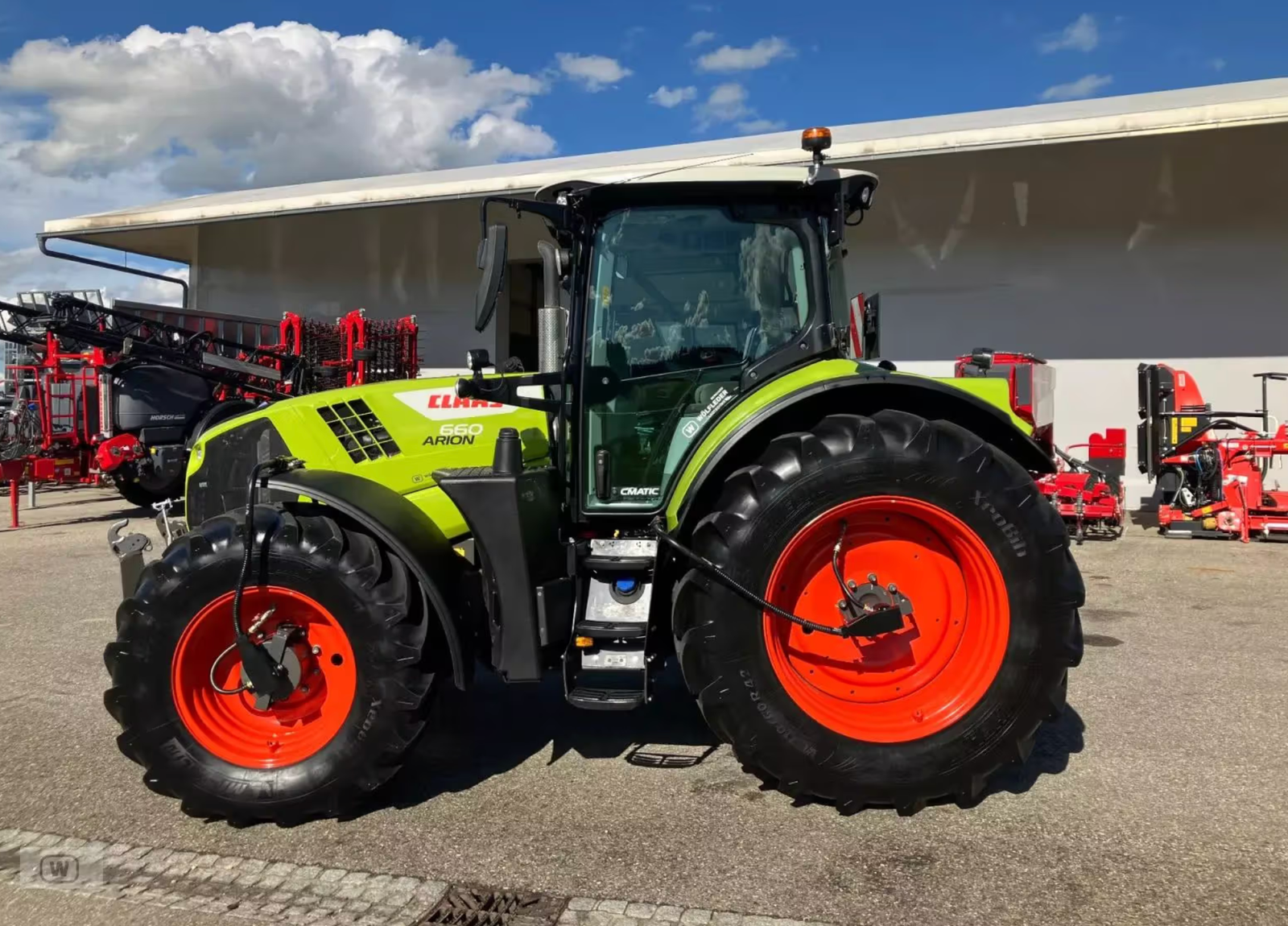 Claas Arion 660 CMATIC CEBIS tractor
