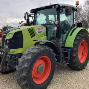 Claas Arion 430 tractor