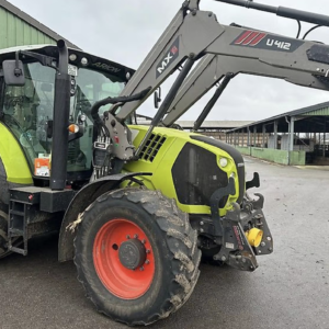 Claas Arion 620 tractor