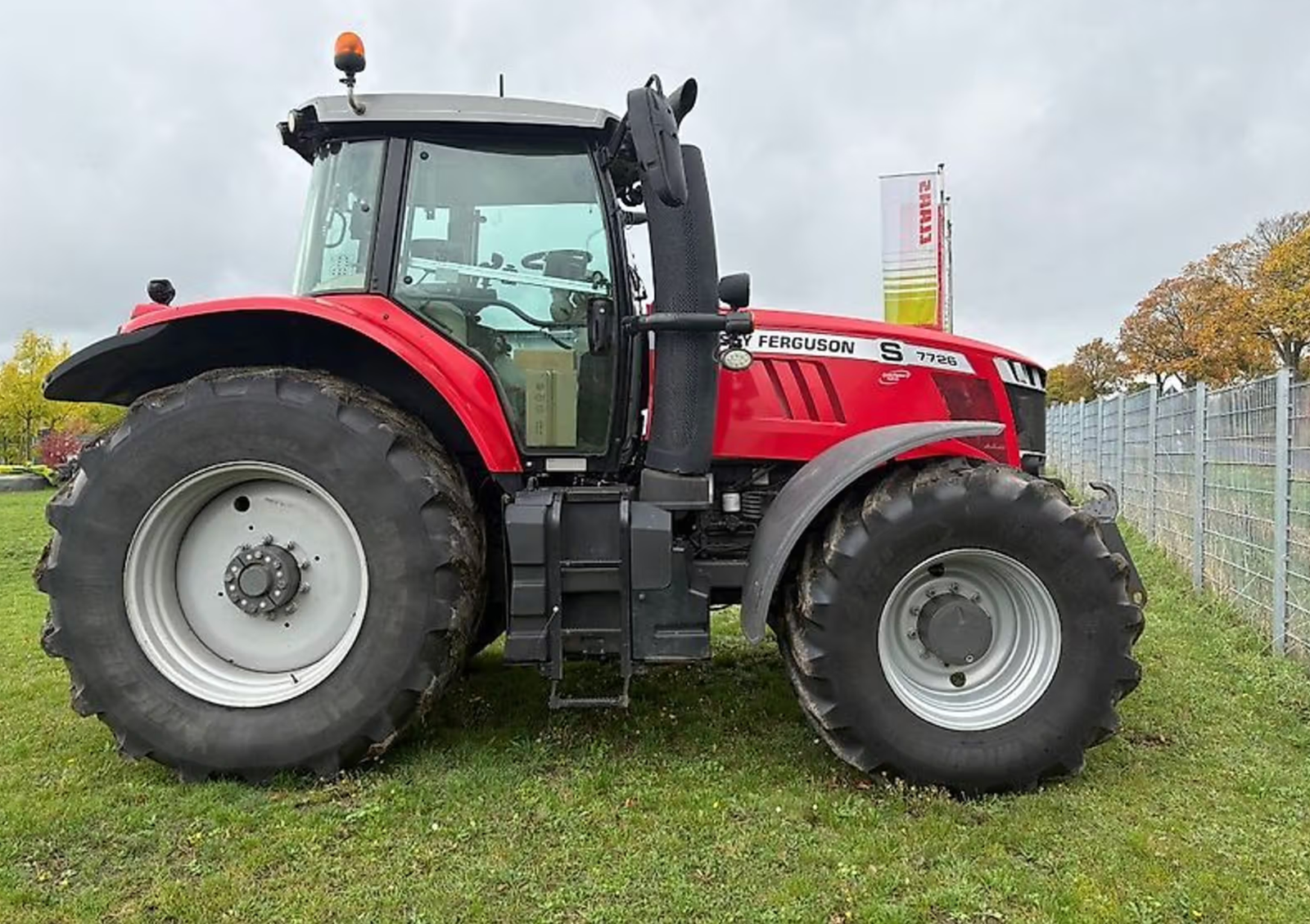 Massey Ferguson 7726 used tractor