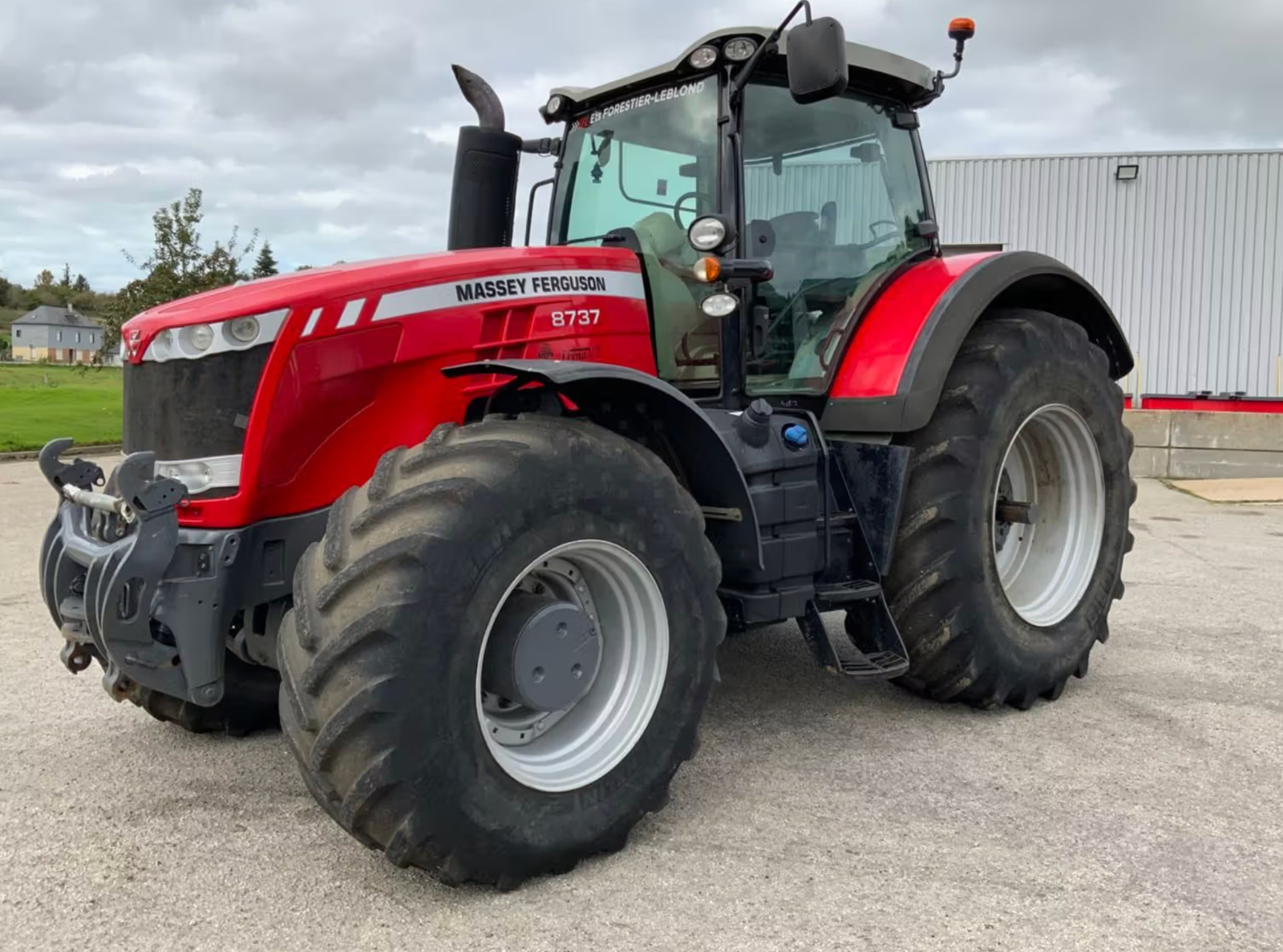 Massey Ferguson 8737 used tractor