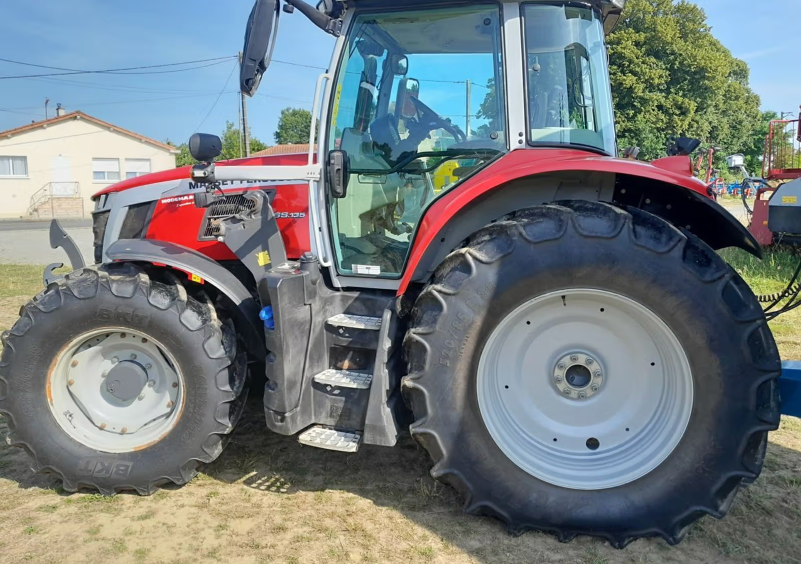 Massey Ferguson 135