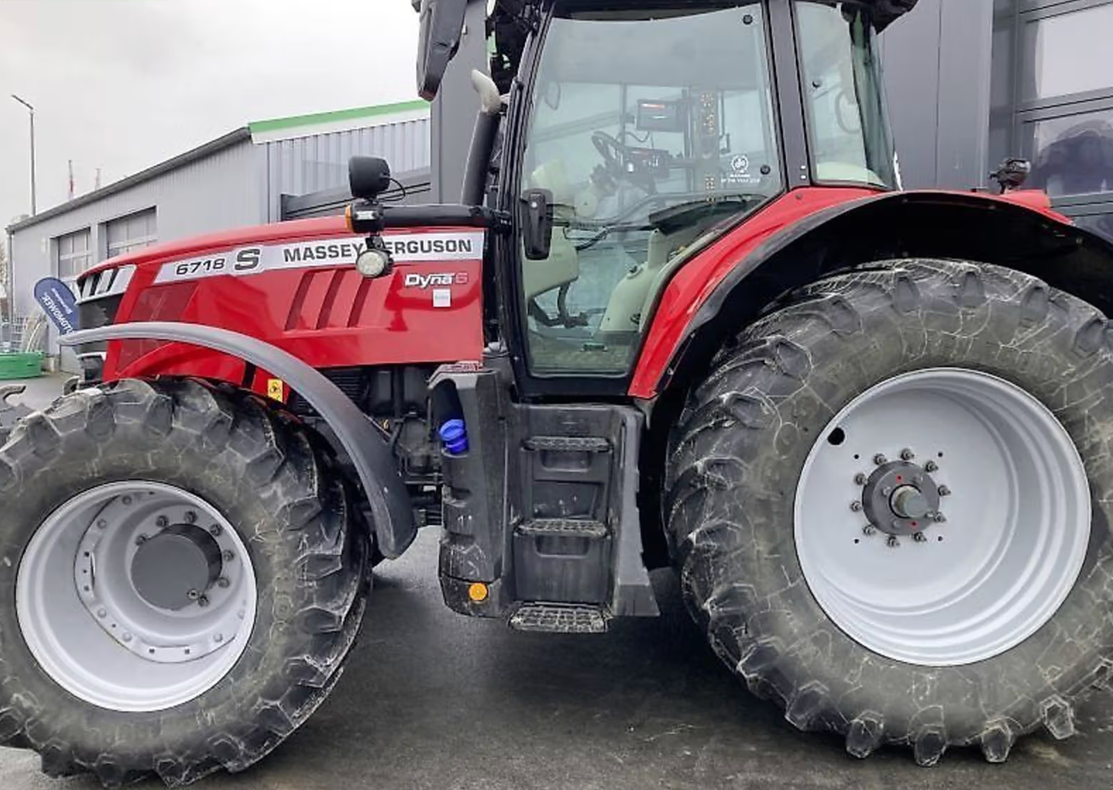 Massey Ferguson 6718S Dyna 6