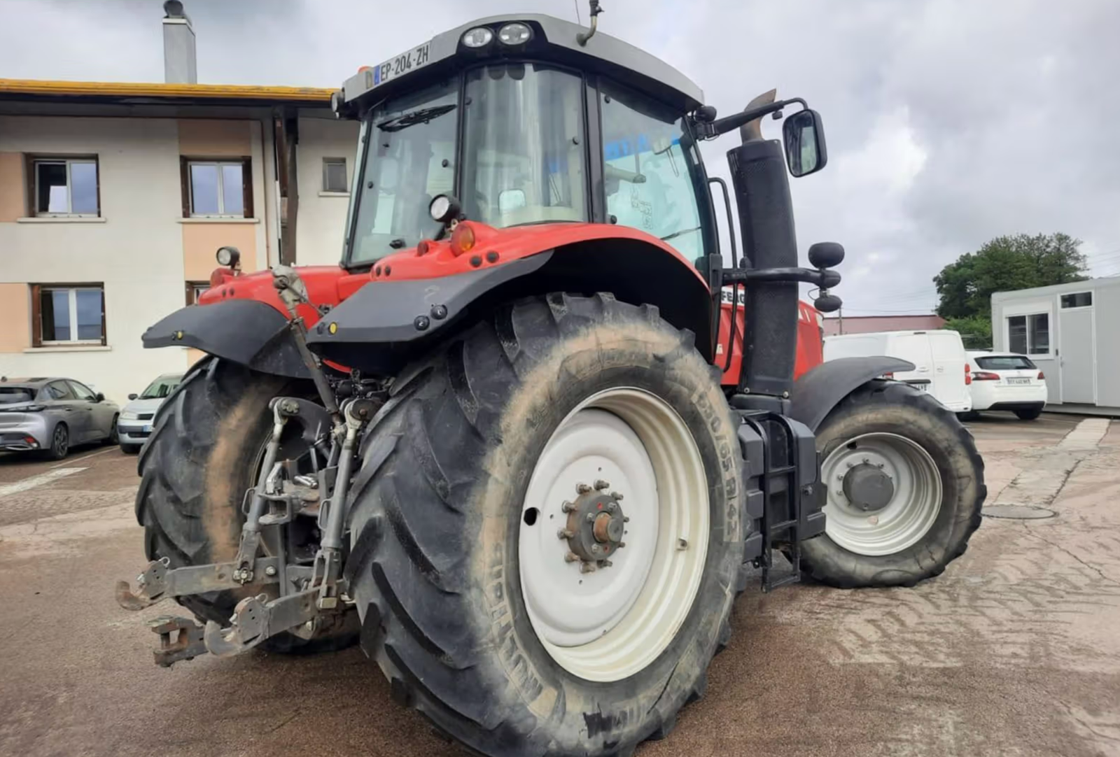 used Massey Ferguson 7720 tractor
