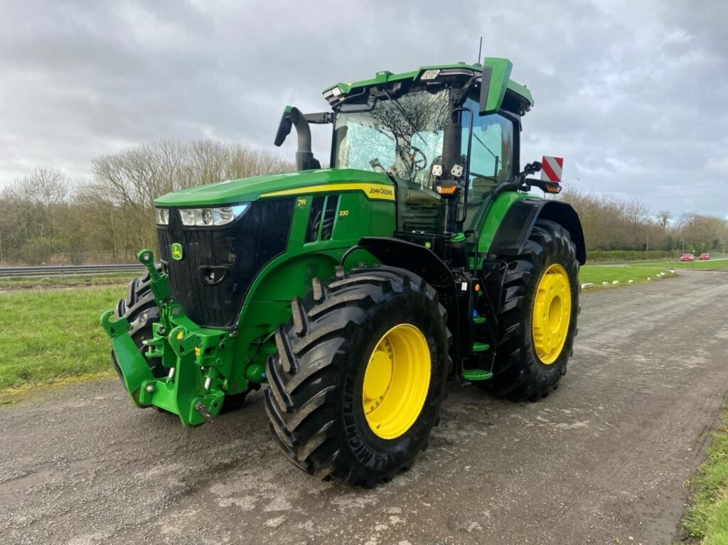 John Deere 6R 250 tractor